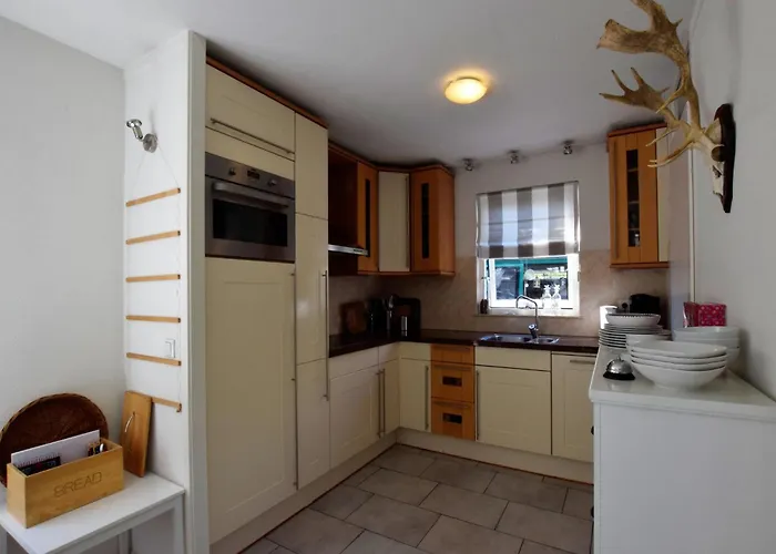 Near & Sauna 펜션 *